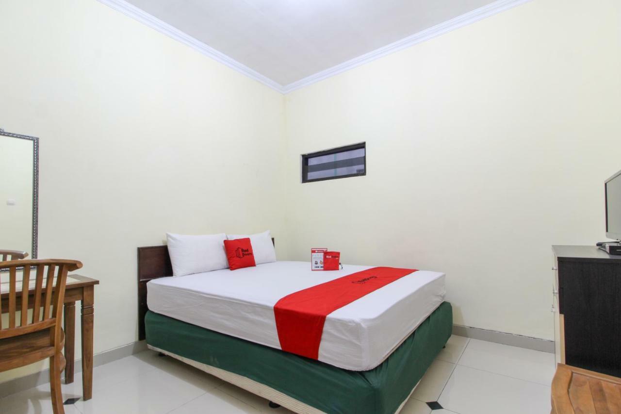 Reddoorz Near Rumah Sakit Condong Catur Maguwo Ngoại thất bức ảnh