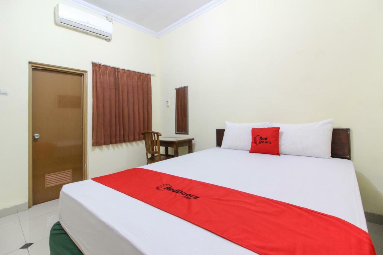 Reddoorz Near Rumah Sakit Condong Catur Maguwo Ngoại thất bức ảnh
