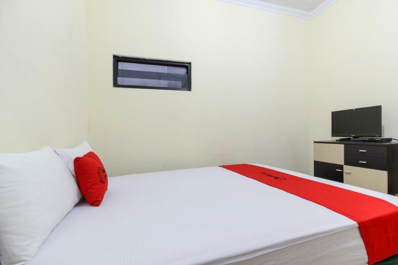 Reddoorz Near Rumah Sakit Condong Catur Maguwo Ngoại thất bức ảnh